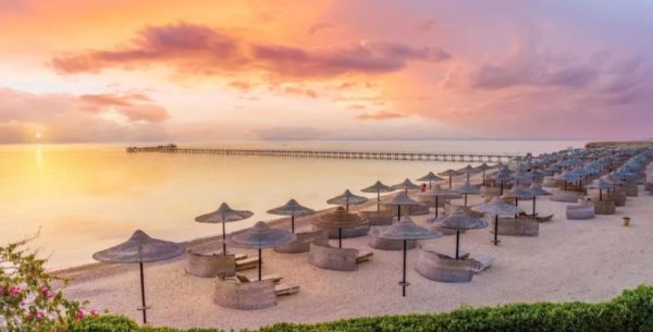 la spiaggia dello shoni bay al tramonto Governatorato Marsa Alam Egitto