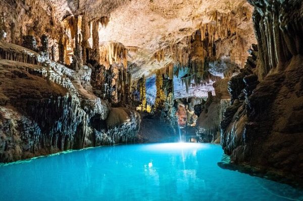 Le spettacolari Grotte di Jeita a Batroun in Libano