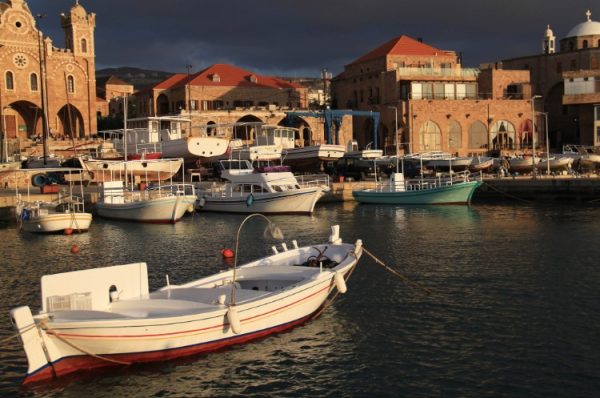 Il vecchio porto di Batroun antica zona costiera del libano
